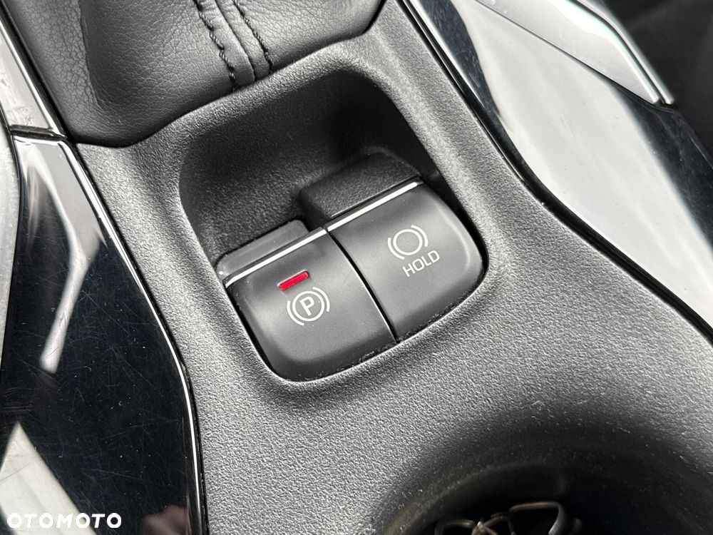 Toyota Corolla 1.8 Hybrid Comfort - 25