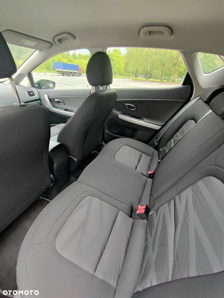 Kia Ceed - 21
