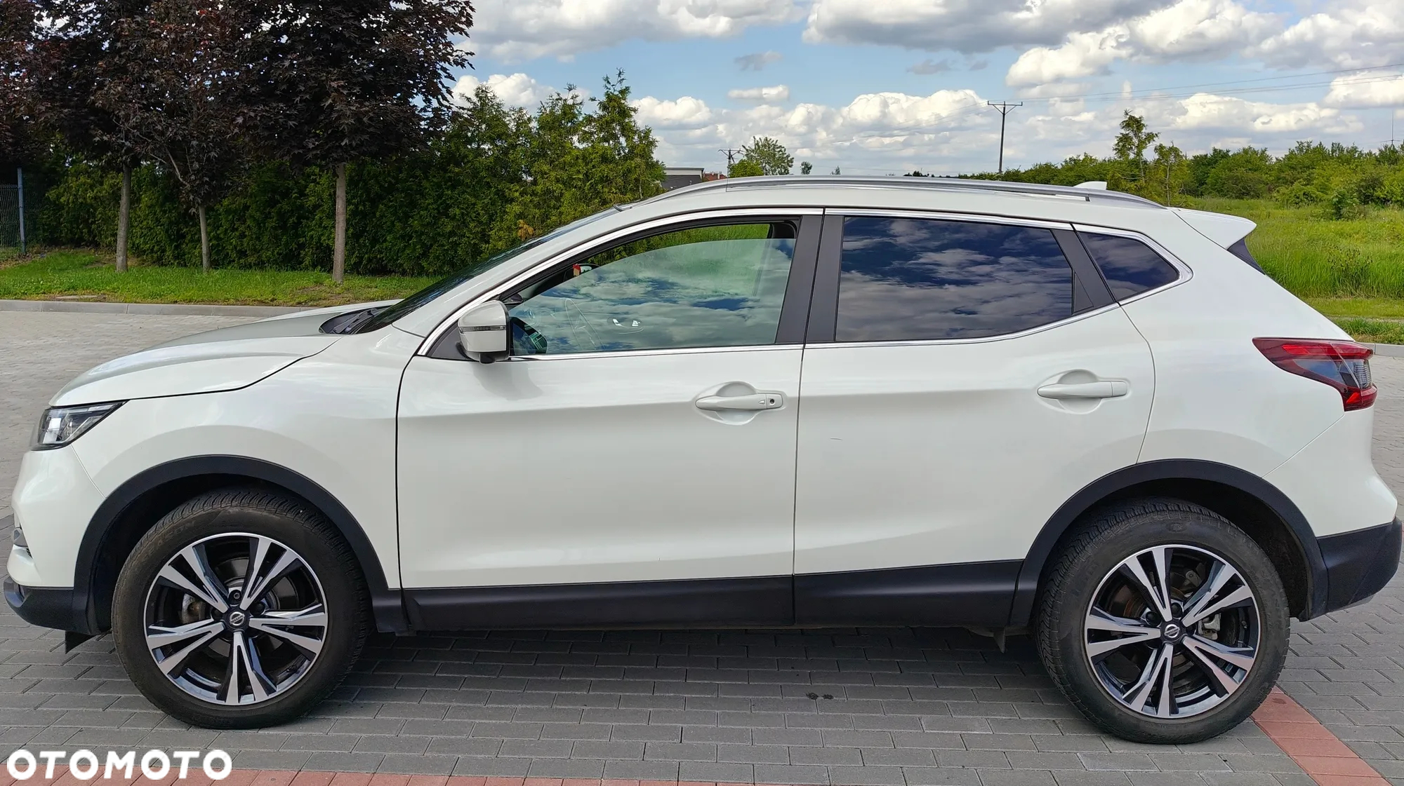 Nissan Qashqai 1.3 DIG-T N-Connecta - 2