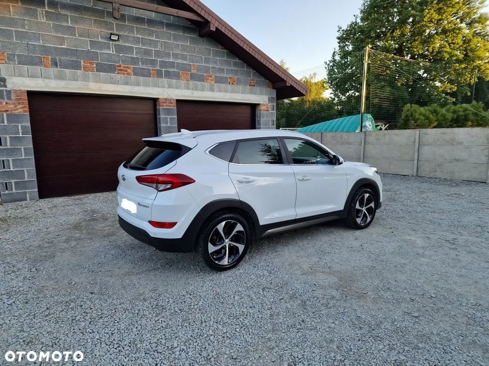 Hyundai Tucson - 4
