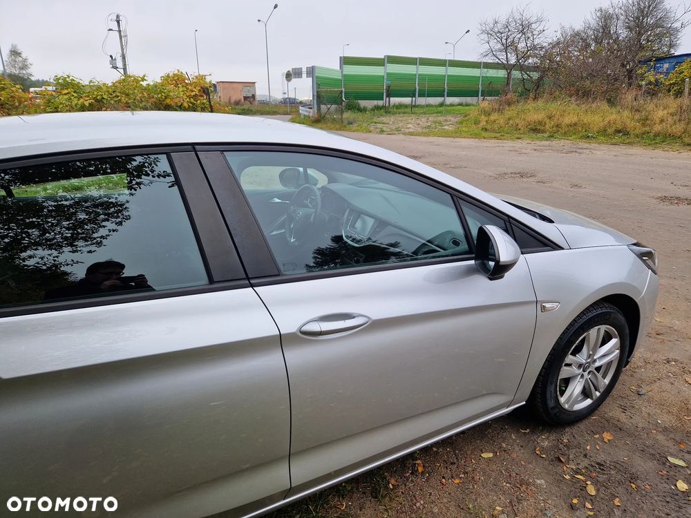 Opel Astra 1.4 T Enjoy S&S - 8