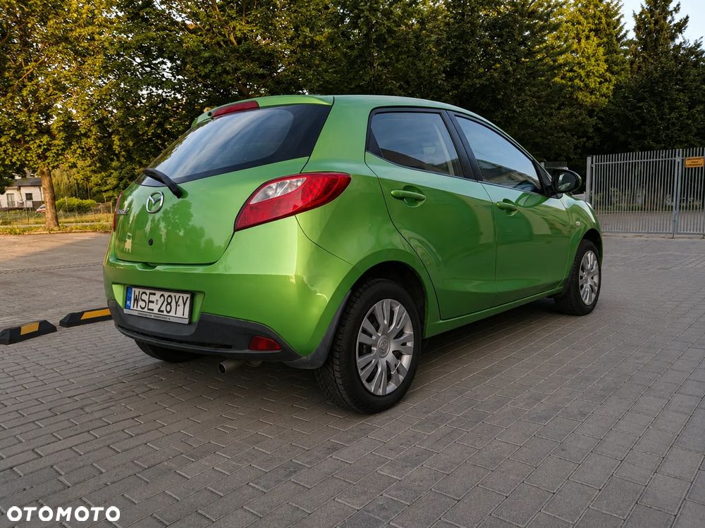 Mazda 2 - 11