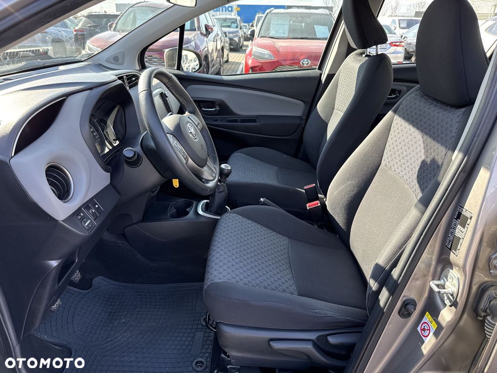 Toyota Yaris - 13