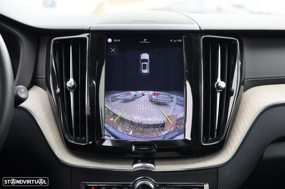 Volvo XC 60 2.0 T6 PHEV Inscription AWD - 24
