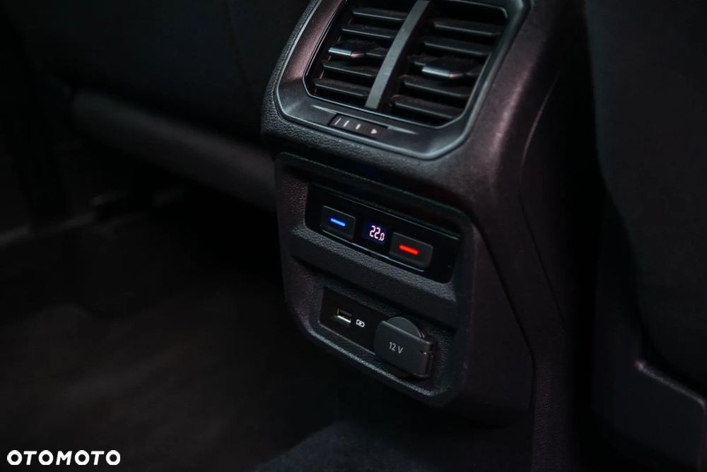 Volkswagen Tiguan - 13