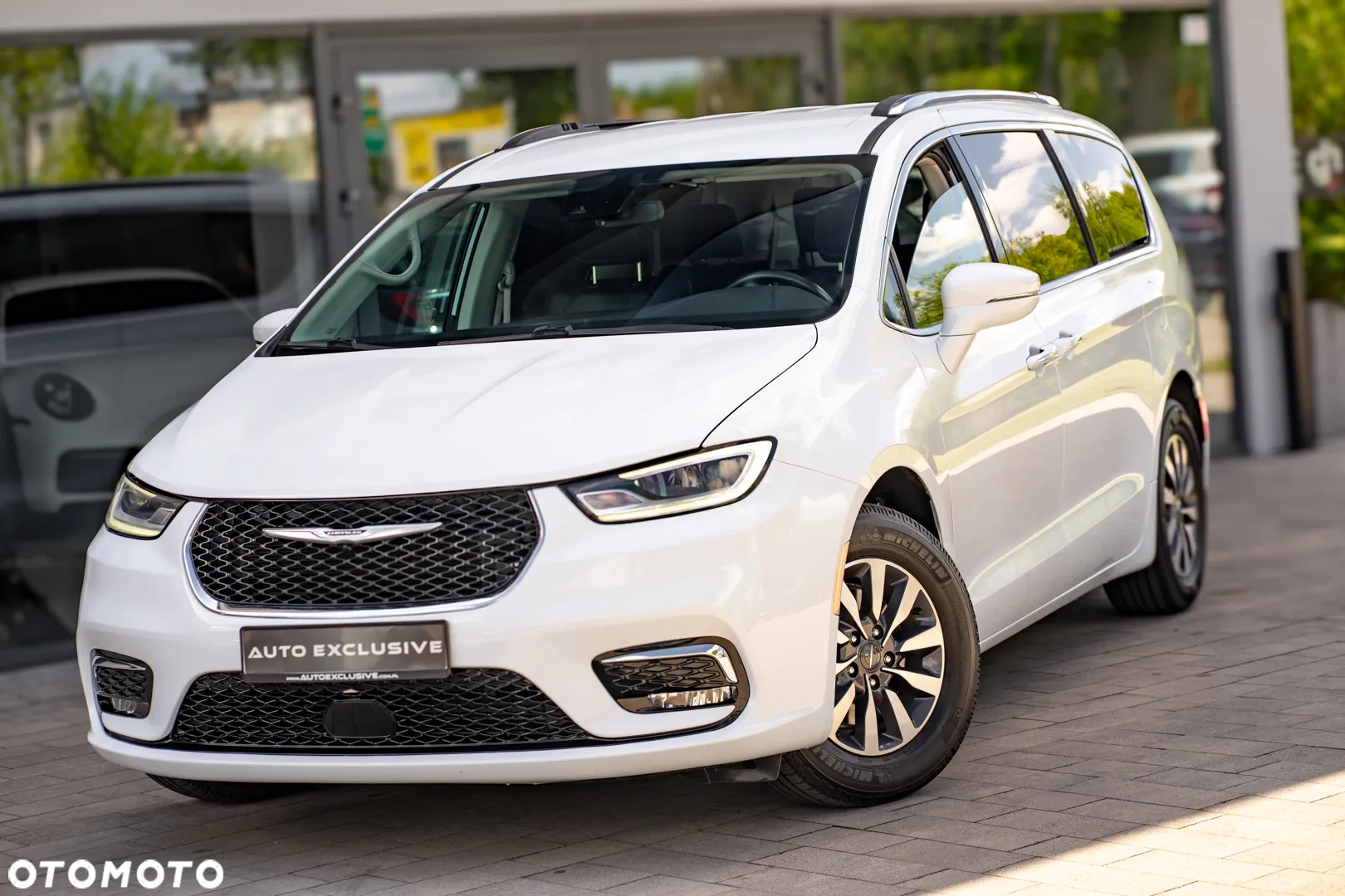 Chrysler Pacifica - 9