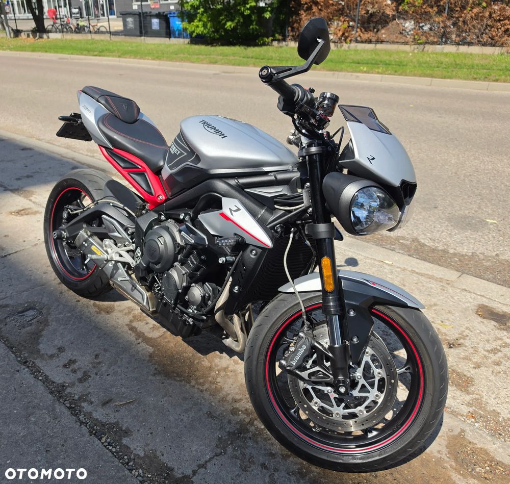 Triumph Street Triple - 2