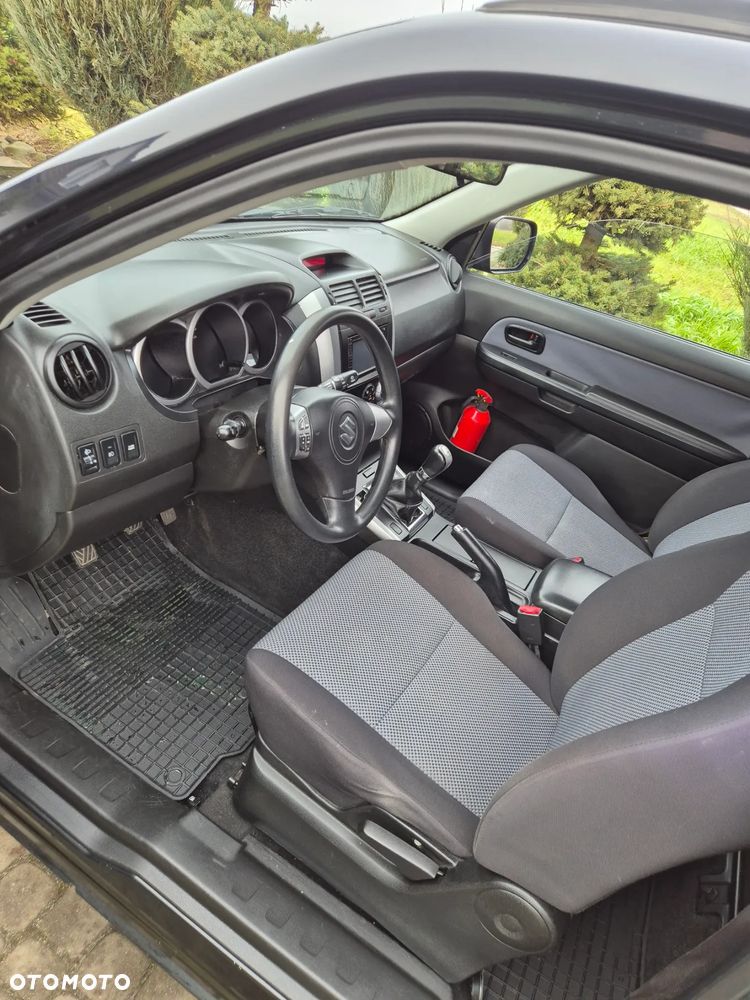 Suzuki Grand Vitara 1.9 DDiS Comfort - 4