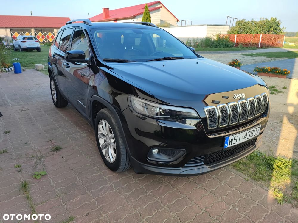 Jeep Cherokee - 4