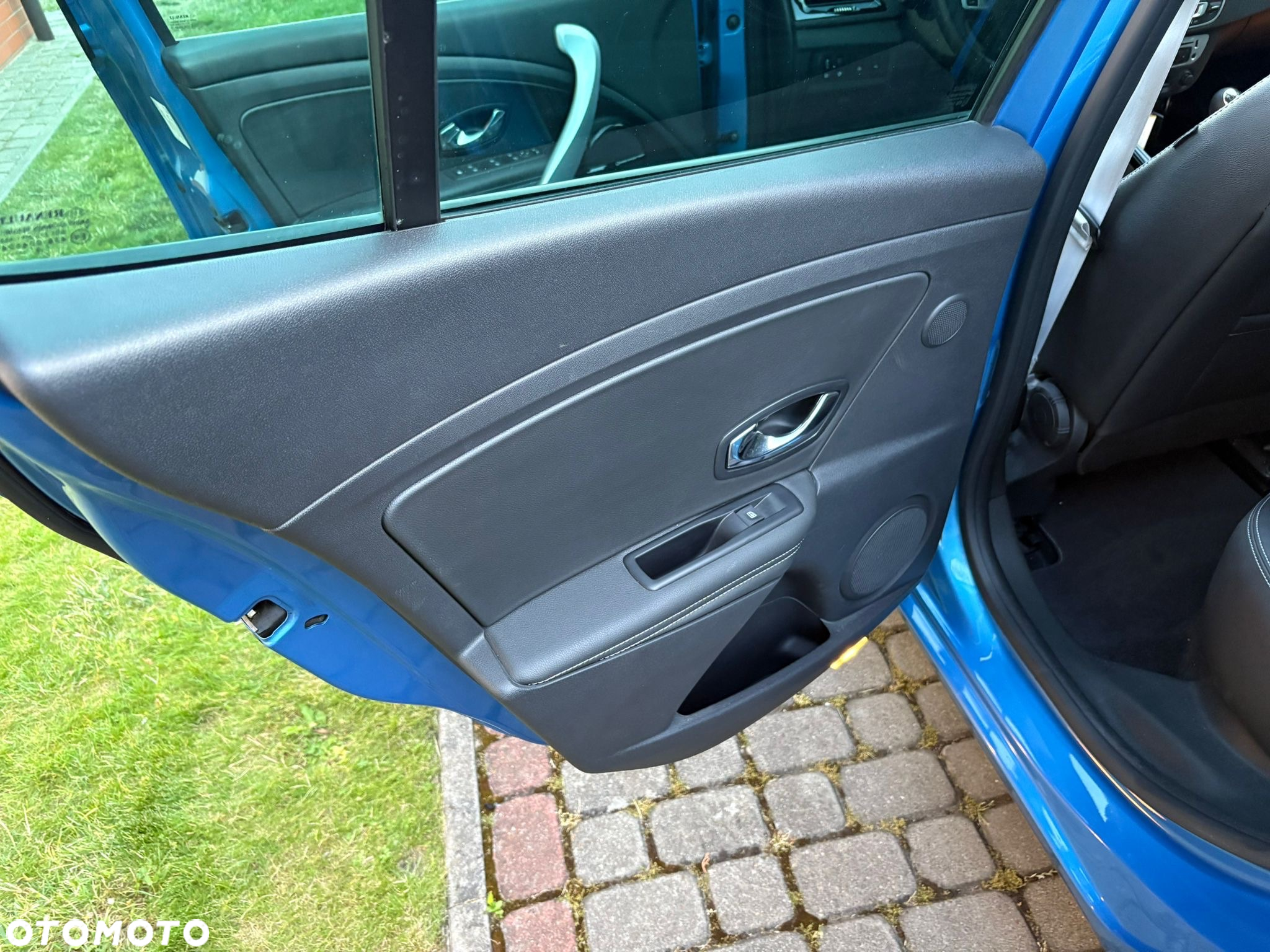 Renault Megane Grandtour ENERGY TCe 115 Start & Stop Bose Edition - 13