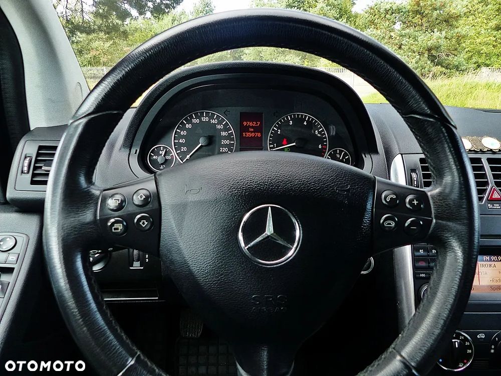 Mercedes-Benz Klasa A 160 BlueEFFICIENCY Elegance - 27