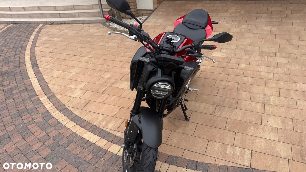 Honda CB - 2