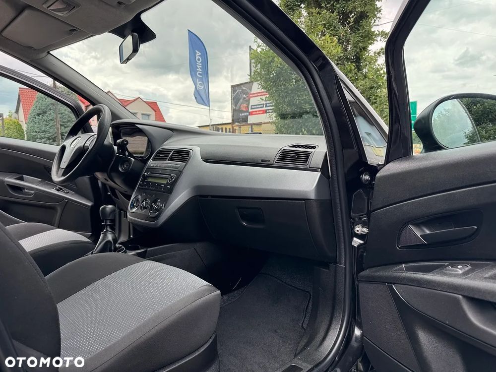 Fiat Grande Punto - 27