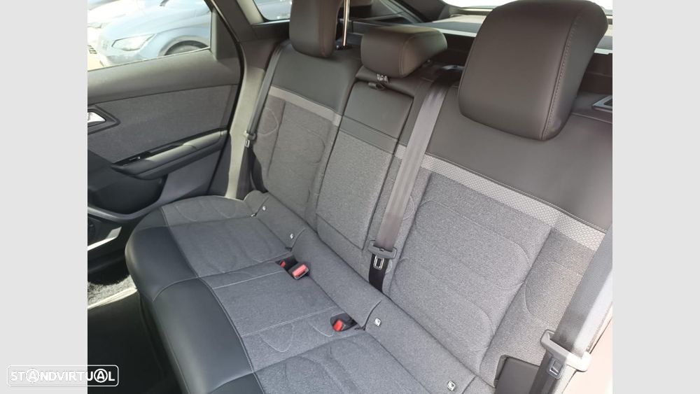 Citroën C5 X 1.2 PureTech Shine EAT8 - 9