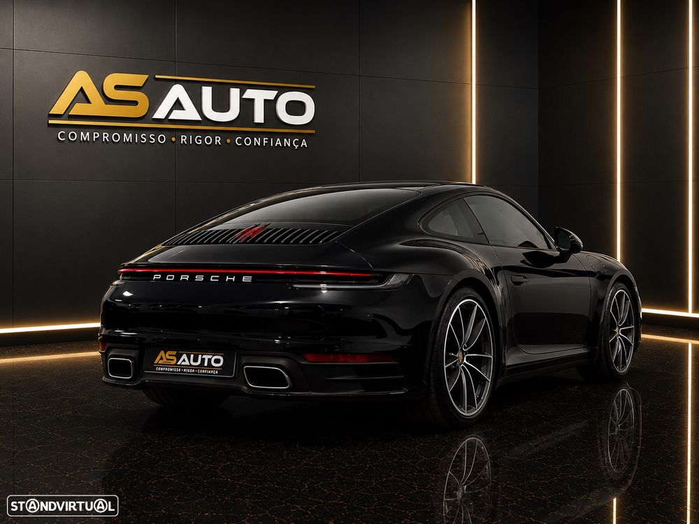 Porsche 911 Série F - 5