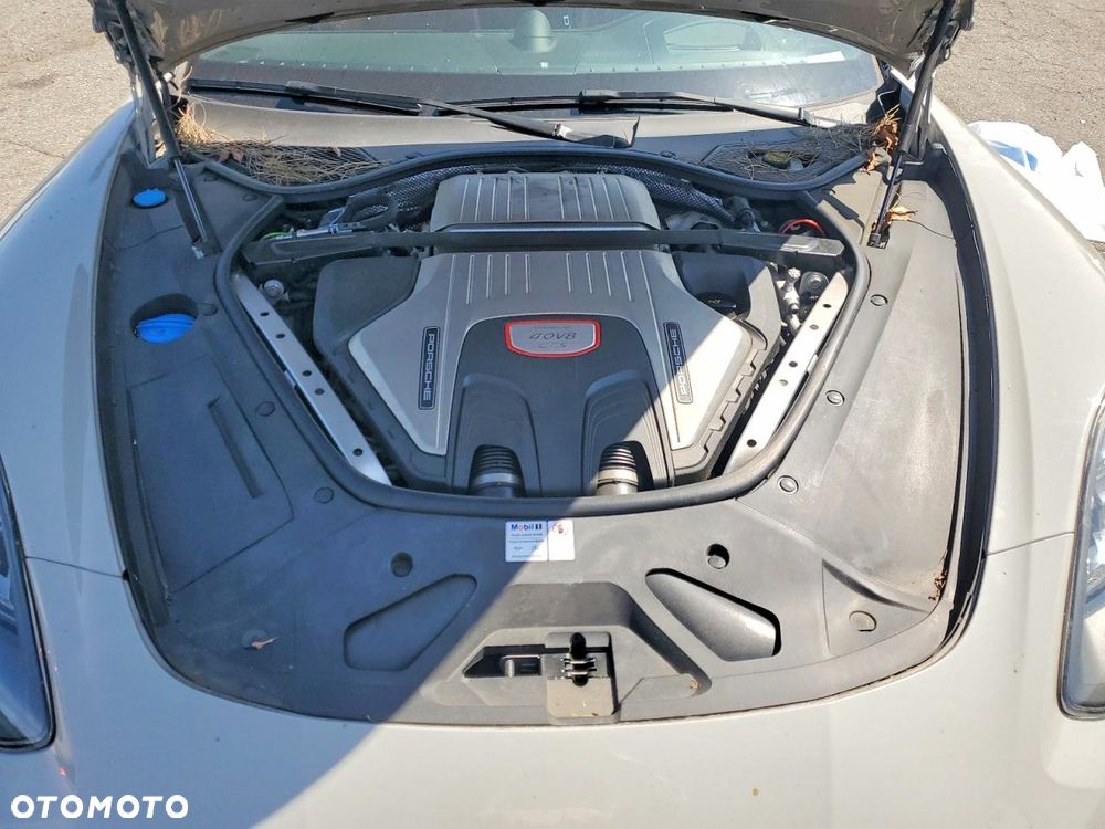 Porsche Panamera - 12