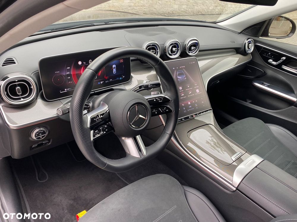 Mercedes-Benz Klasa C 200 d mHEV AMG - 24