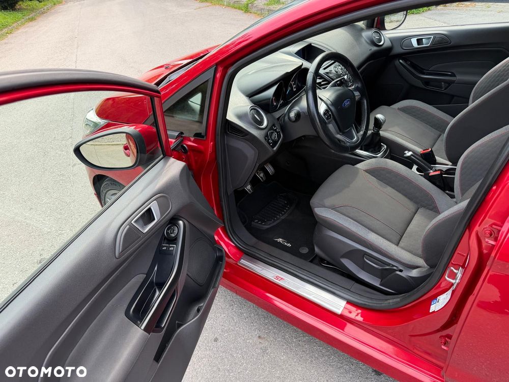 Ford Fiesta 1.0 EcoBoost S&S ST-LINE - 25