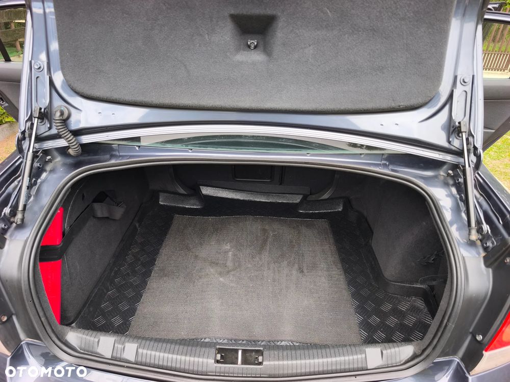 Opel Astra 1.6 Enjoy - 19
