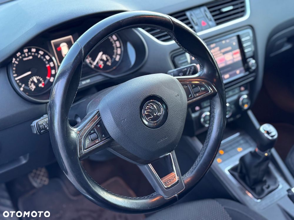 Skoda Octavia Scout 2.0 TDI 4x4 - 17