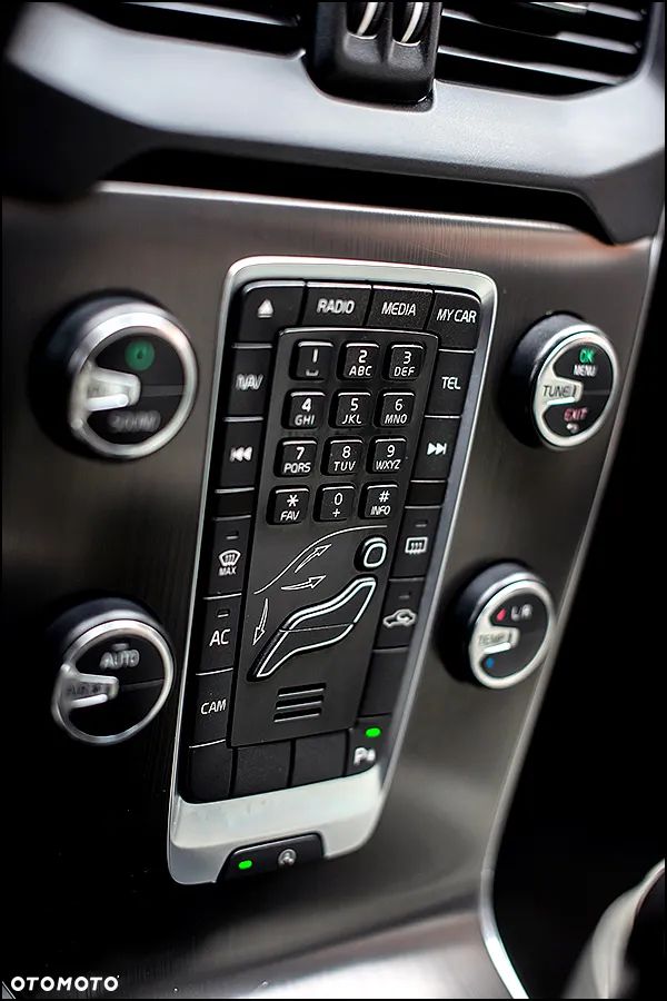Volvo V40 D2 Summum - 27