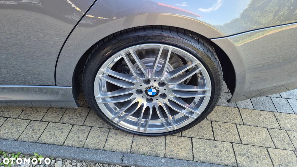BMW Seria 3 335i - 11