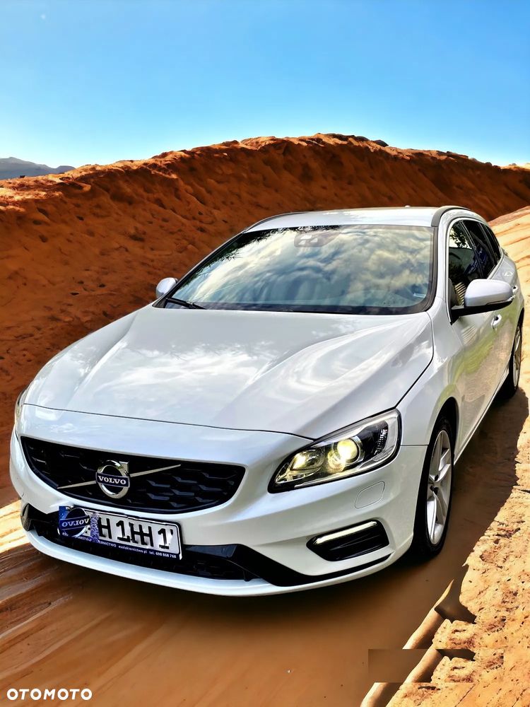 Volvo V60 Cross Country D4 AWD Geartronic - 4