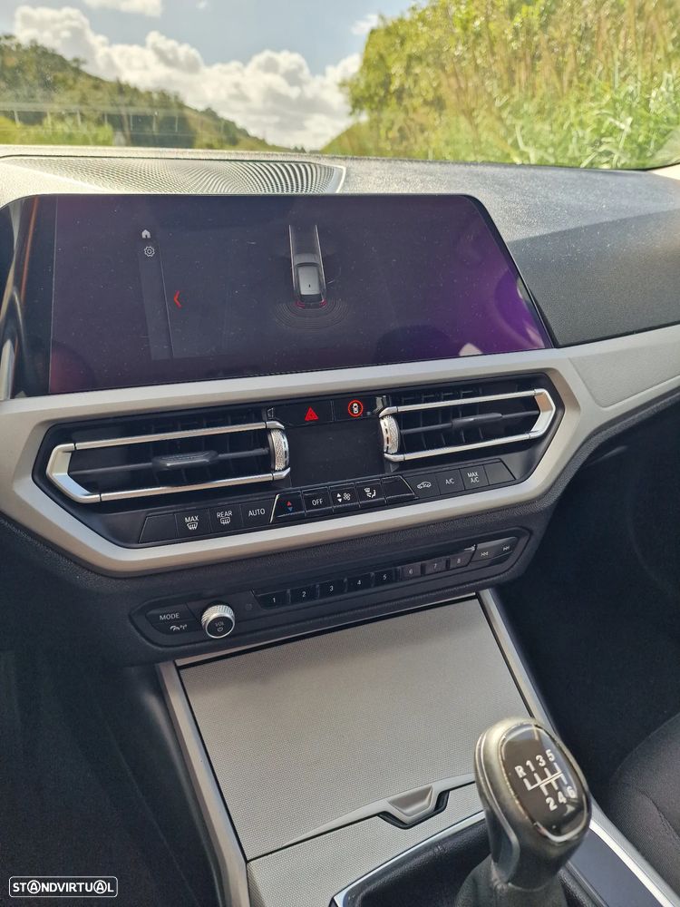 BMW 318 d Advantage - 17