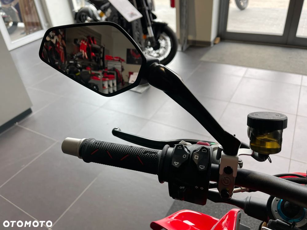 Ducati Streetfighter V4 - 13