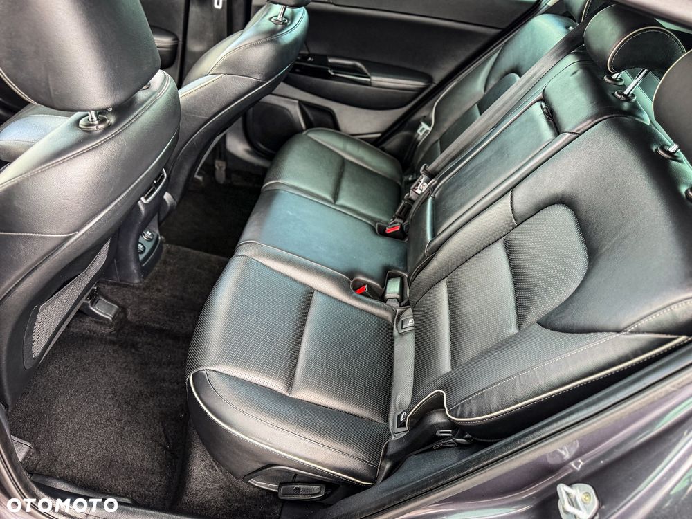 Kia Sportage 2,0 CRDI AWD Spirit - 26