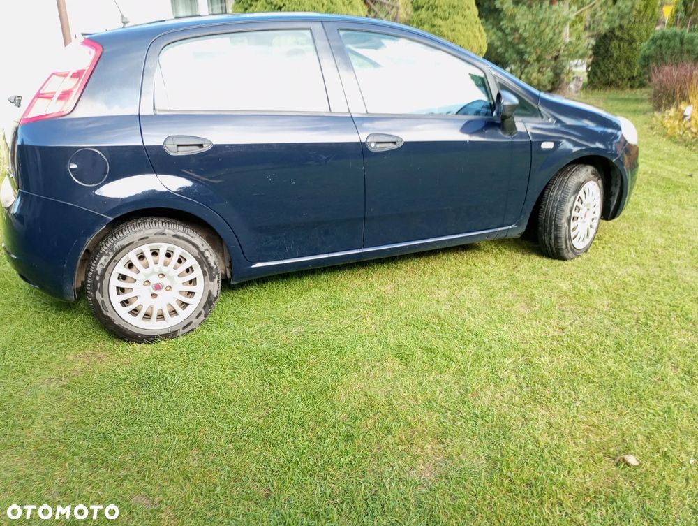 Fiat Grande Punto - 2