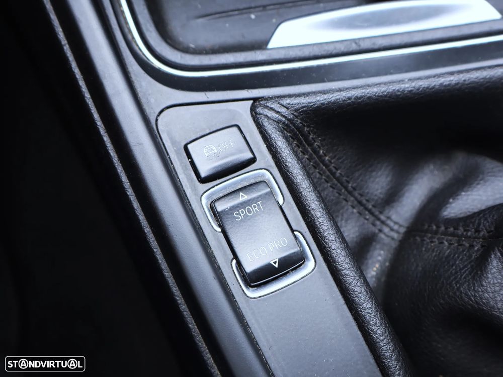 BMW 318 d Line Modern - 23