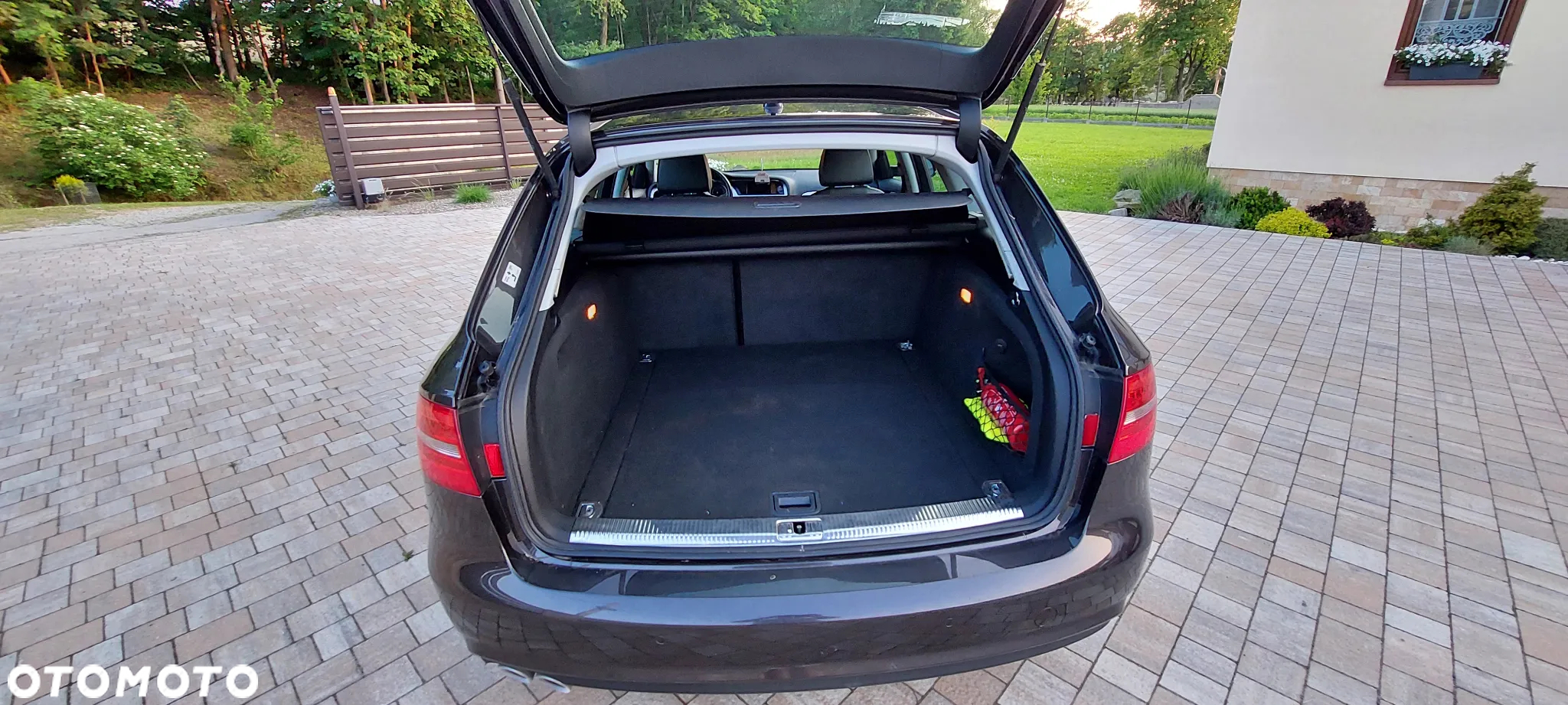Audi A4 Avant 2.0 TDI ultra DPF Attraction - 13