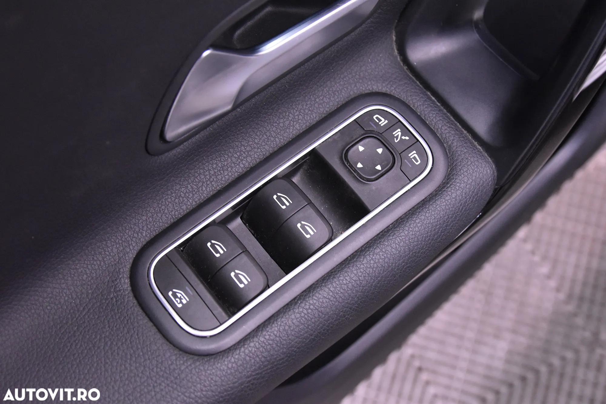 Mercedes-Benz A 180 7G-DCT - 14