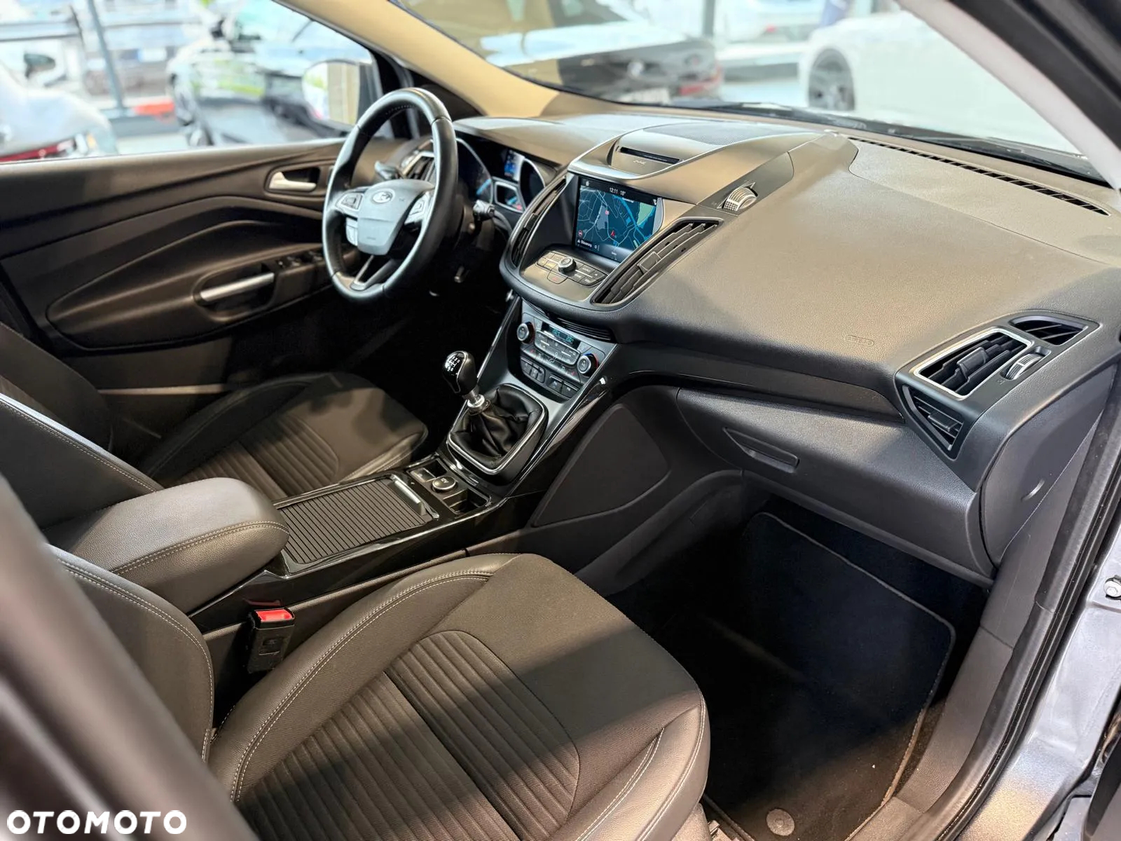 Ford Kuga 1.5 EcoBoost 2x4 SYNC - 9