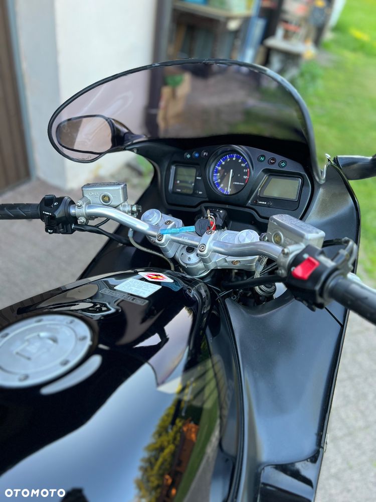 Honda CBR - 3