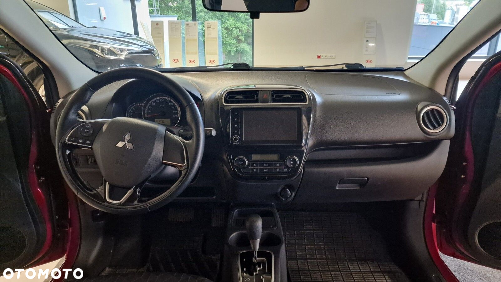 Mitsubishi Space Star 1.2 AS&G Instyle CVT - 9