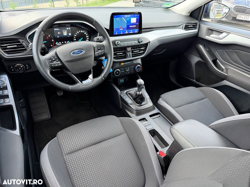 Ford Focus - 10