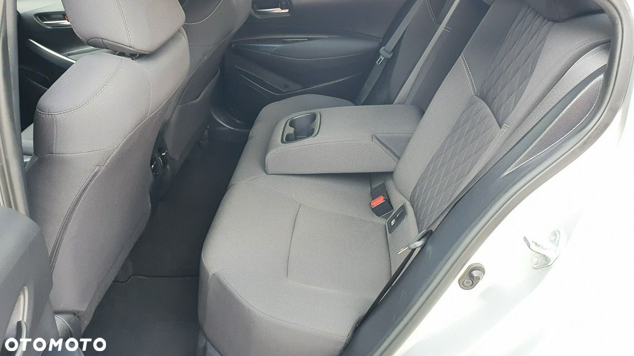 Toyota Corolla 1.6 Comfort - 18