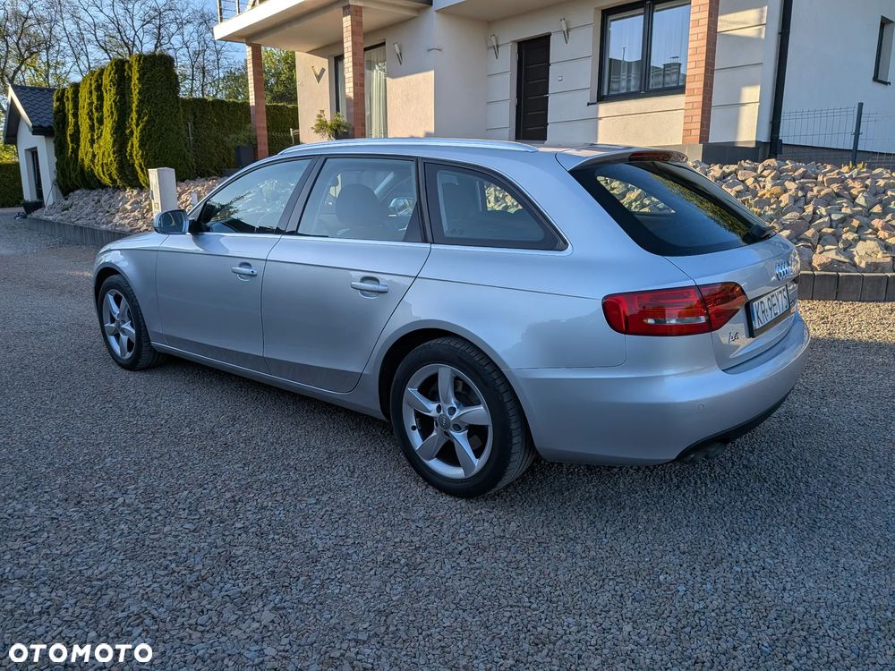 Audi A4 Avant 2.0 TDI DPF Attraction - 5