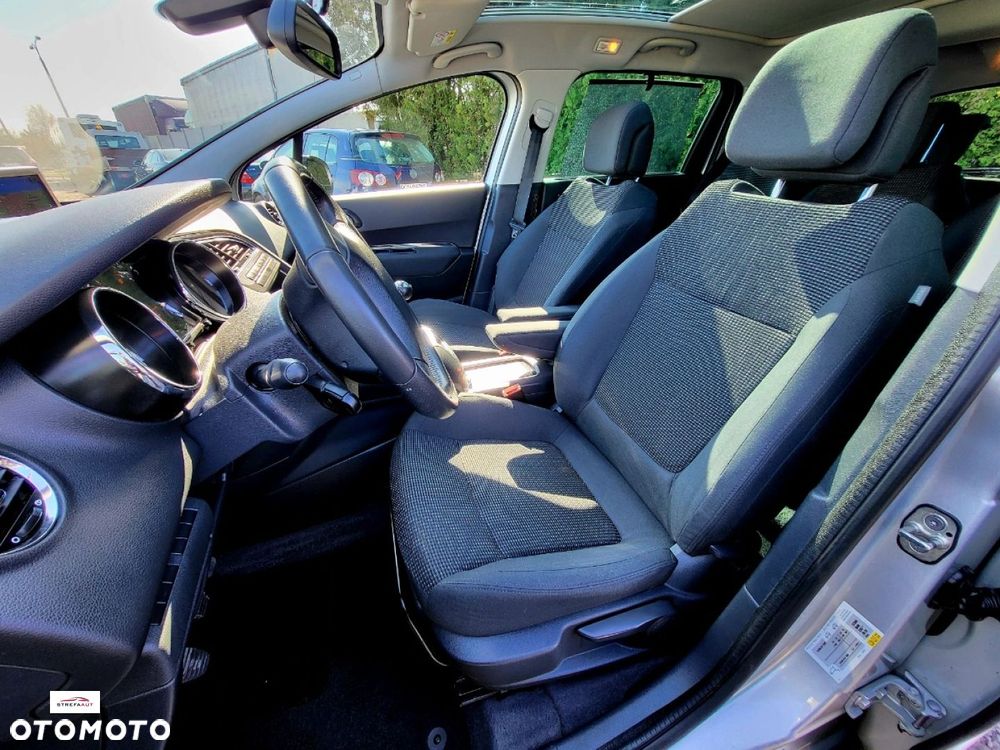 Peugeot 5008 - 5