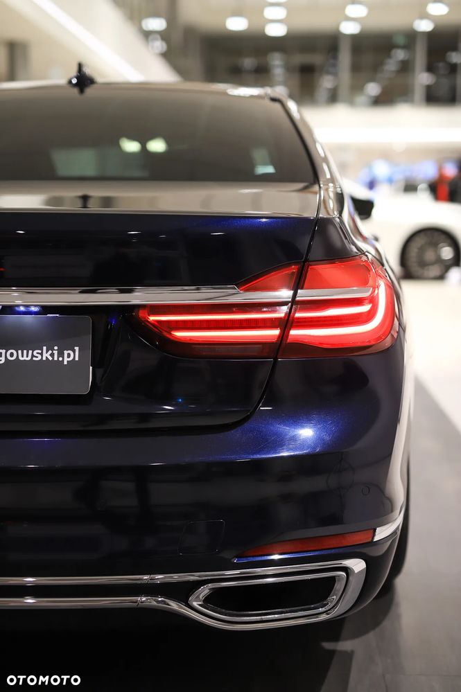 BMW Seria 7 730d xDrive - 9