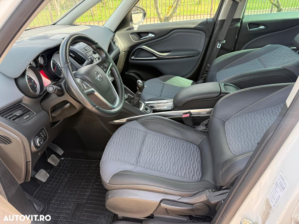 Opel Zafira Tourer 1.6 CDTI ECOFLEX Start/Stop Active - 16