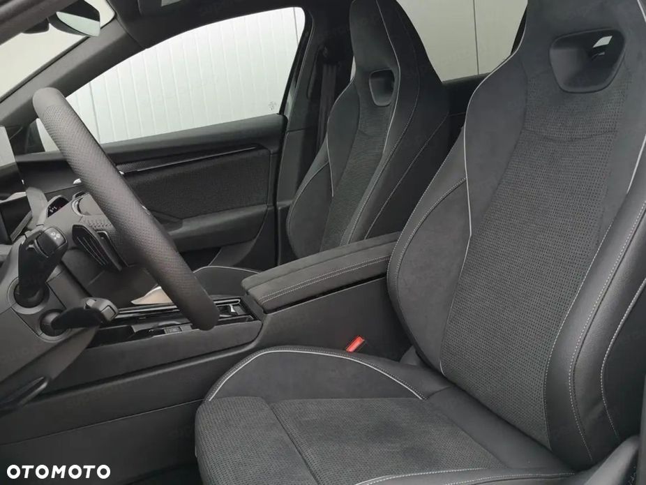 Skoda Superb 2.0 TDI SCR 4x4 Sportline DSG - 5