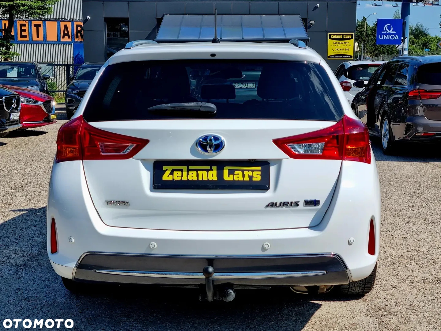 Toyota Auris Hybrid 135 Premium - 6