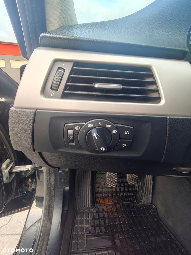 BMW Seria 3 320d DPF - 16