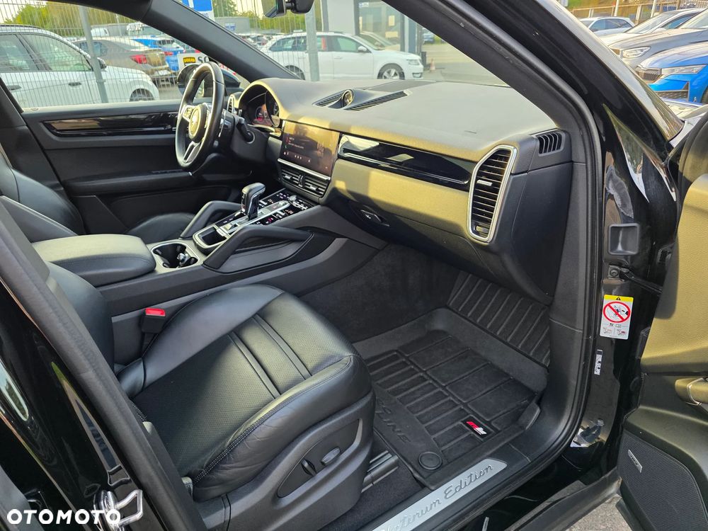 Porsche Cayenne E-Hybrid Platinum Edition - 32