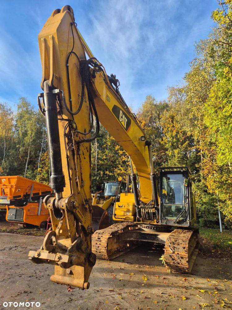 Caterpillar 330 FLN - 5