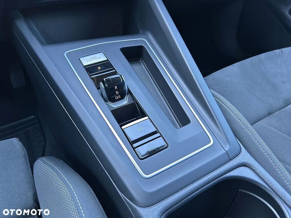 Volkswagen Golf - 26