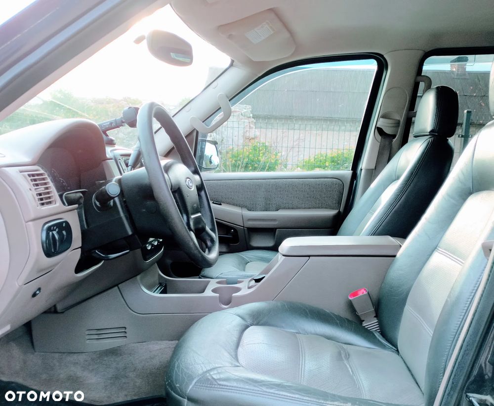 Ford Explorer 4.0 - 7